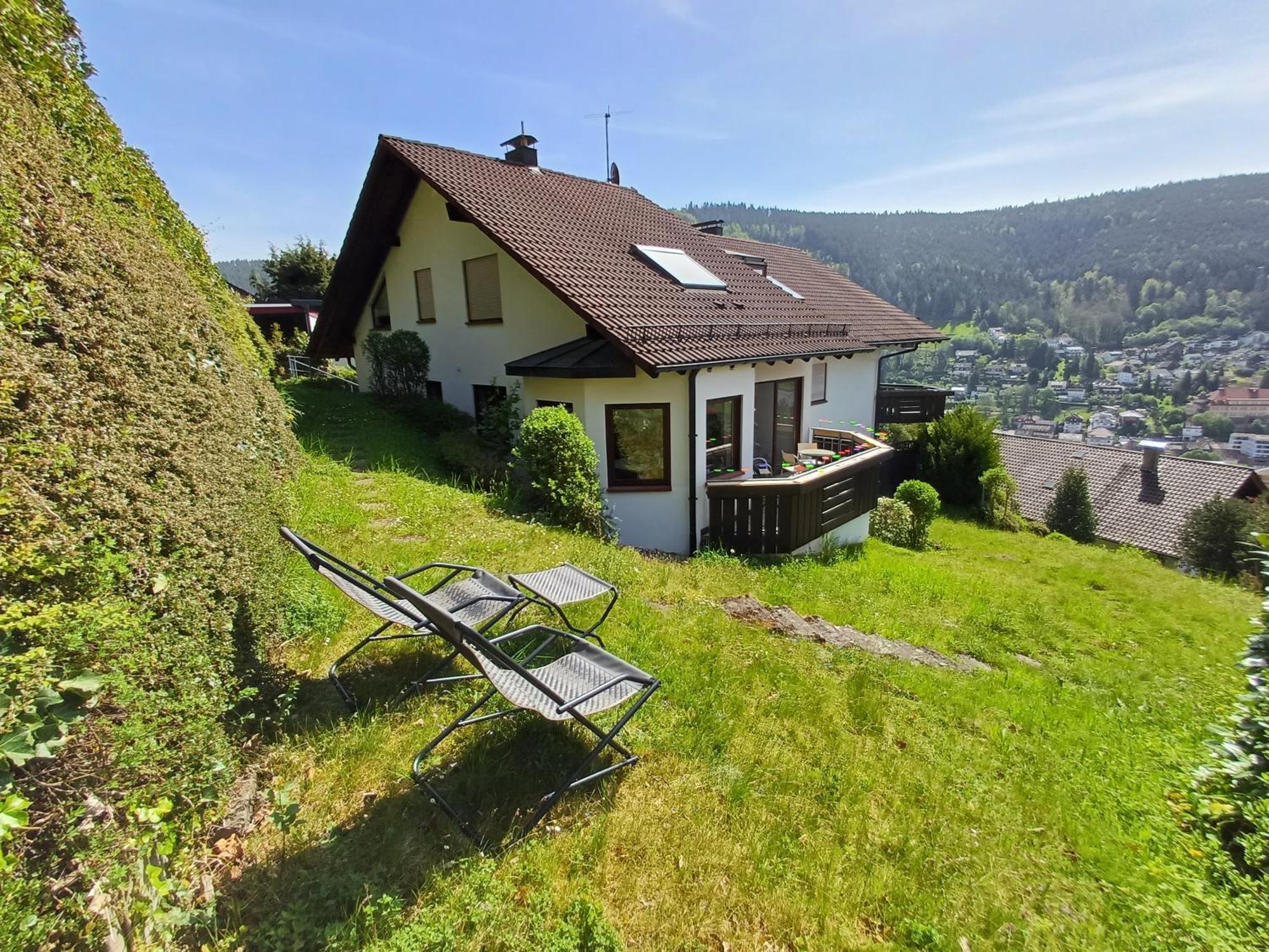 Ferienwohnung Panoramablick Бад Вилдбад Екстериор снимка